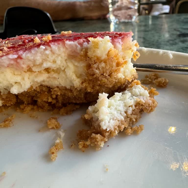 Taze Olmayan Cheesecake Deneyimi