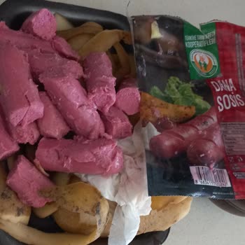 Tarım Kredi Market Dana Sosisin Bozulmuş Ve Kalitesiz Çıkması
