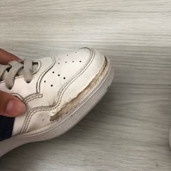 Adidas Sneaker Kısa Sürede Yırtıldı, Garanti Sorunu Yaşadım