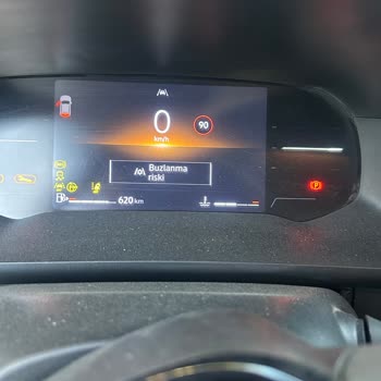 Yeni Aldığım Renault Kango'da Geri Vites Sorunu Ve Servis Mağduriyeti