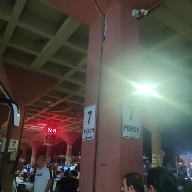 Lüks Batman Otobüsünde Gecikme Ve İlgisizlik