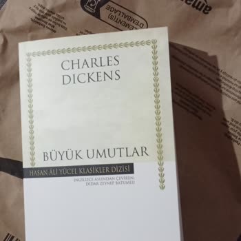 Amazon'dan Güneş Kremi Yerine Kitap Gönderildi, İade İle Uğraşıyorum