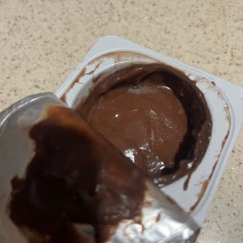 Taze Olması Gereken Pudingten Küf Ve Koku Şoku!