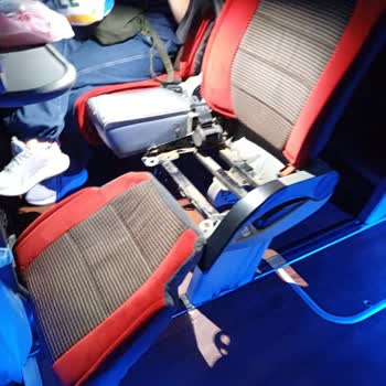 Aldığım Koltuklar Farklı Ve Kırık Çıktı, Paramı İstiyorum!