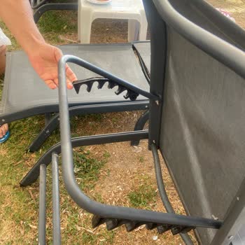 Golden Age Hotel Hasarlı Şezlongları Ve Yetersiz Sağlık Hizmeti Nedeniyle Yaşanan Ciddi Yaralanma