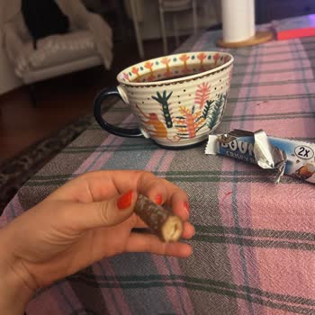 Tarihi Geçmiş Bounty Crispy Rolls Teslimatı Ve Güven Sorunu