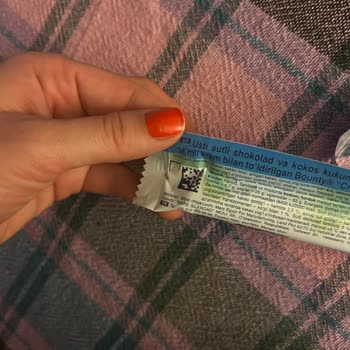 Tarihi Geçmiş Bounty Crispy Rolls Teslimatı Ve Güven Sorunu