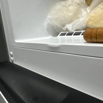 Beko Buzdolabında Garantiye Rağmen Çatlama Ve İlgisizlik Sorunu