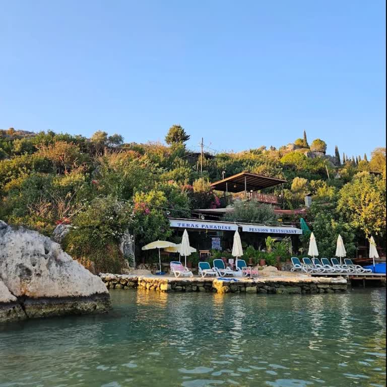 Teras Paradise Pansiyon & Restaurant Denizine Buradan Girmeye İzin Vermemekte