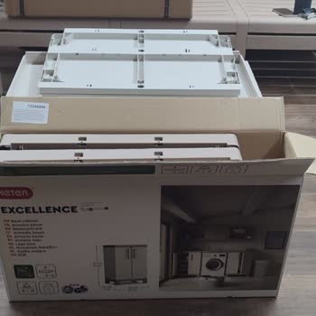 Kırık Gelen Bahçe Dolabı Ve Yetersiz Müşteri Hizmetleri