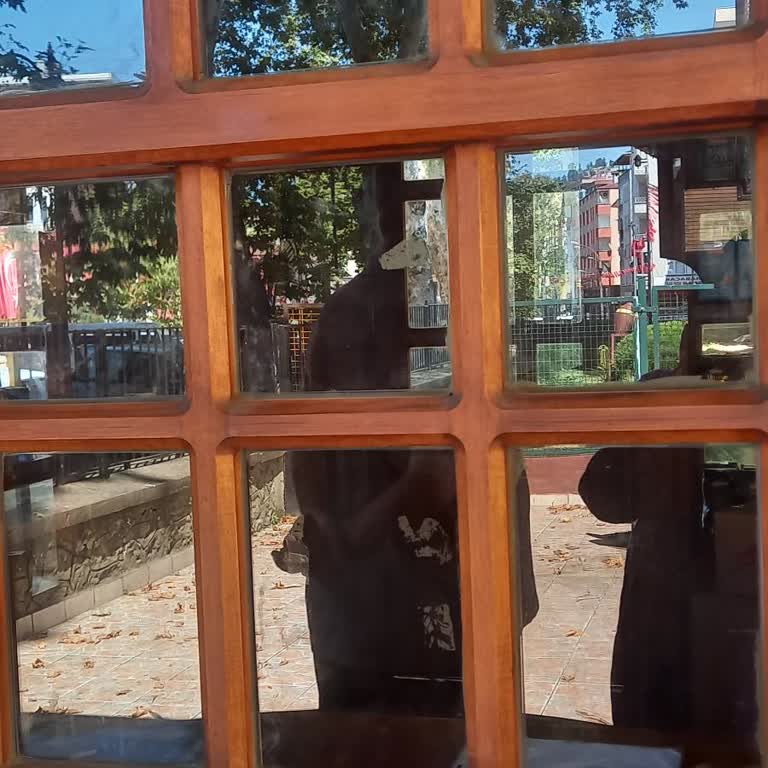 Çaykur Sürmene Mağazası Sürekli Kapalı Ve Personel Denetimsiz