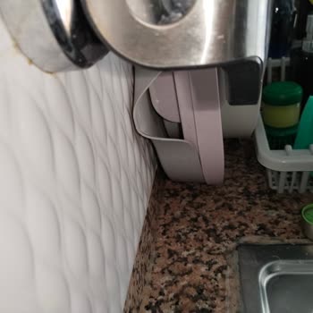 Sıvı Sabunluk Aparatı Kısa Sürede Kırıldı Yedek Parça Yok