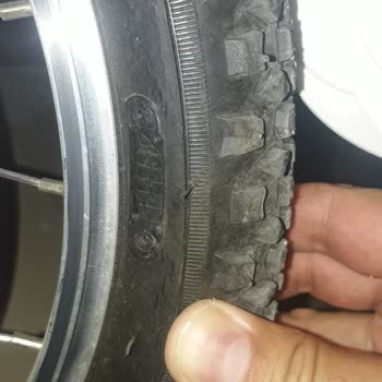 Anpa Gross Market Aldığım Bisikletin Tekerlekleri Çatladı, Mağaza Sorumluluk Almadı