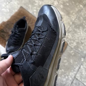 Ayakkabılar Kısa Sürede Yırtıldı Garanti Kapsamında Destek Verilmedi