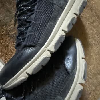 Ayakkabılar Kısa Sürede Yırtıldı Garanti Kapsamında Destek Verilmedi