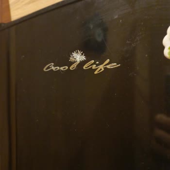 Yeni Aldığım Buzdolabının Kırık Parçası İçin Muhatap Bulamıyorum