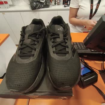 Adidas Ayakkabım 2 Ayda Açıldı Değişim Reddedildi