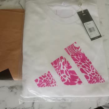 Adidas'tan Aldığım Tişört Görselden Farklı Geldi