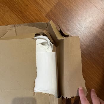 Siparişim Açılmış Ve Yeniden Kapatılmadan Teslim Edildi