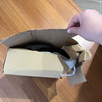 Siparişim Açılmış Ve Yeniden Kapatılmadan Teslim Edildi