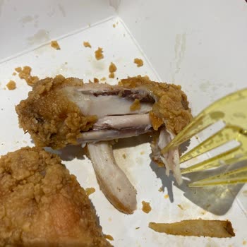 Popeyes'ta Çiğ Gelen Sipariş Ve Sağlık Riski