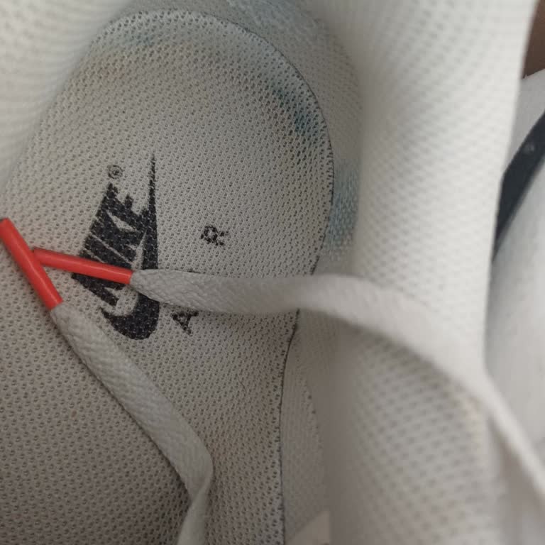 Nike Ayakkabının Kısa Sürede Yıpranması Ve İade Talebi