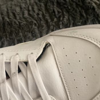 Aldığım Ayakkabı Hatalı Çıktı, Geri Dönüş Yapılmıyor Ve Hacizle Tehdit Ediliyorum