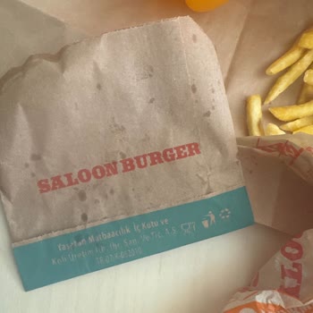 Soğuk Ve Eksik Malzemeli Hamburger Hayal Kırıklığı