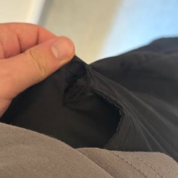 Aldığım Pantolonlar Sürekli Yırtılıyor, Mağduriyetim Giderilsin!