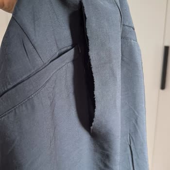 Aldığım Pantolonlar Sürekli Yırtılıyor, Mağduriyetim Giderilsin!