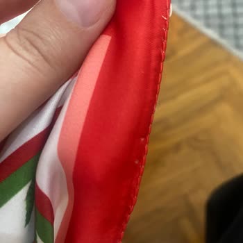 Defolu Ürün Gönderimi Ve Mağduriyetim: Trendyol'dan Aldığım Fular Hayal Kırıklığı Yarattı