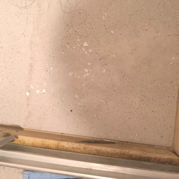 Golden Age Hotel Kötü Koku, Bozuk Klima Ve Yetersiz Hizmet Deneyimi