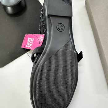 Kullanılmamış Sandaletin İadesi Haksız Yere Reddedildi, Ücret İadesi Bekliyorum