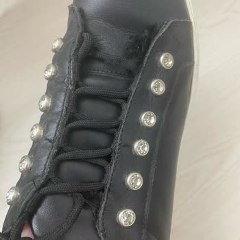 Derimod Ayakkabı İki Kez Giyince Patladı, İlgisiz Müşteri Hizmeti