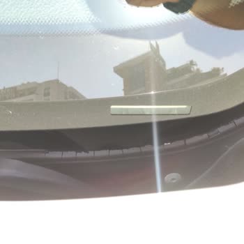 BMW 316i Ön Cam Fitillerinde Erken Çatlama Ve Kopma Sorunu