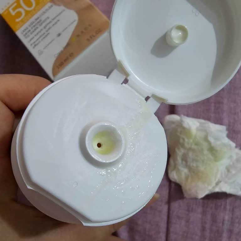 Son Kullanma Tarihi Geçmemiş Bioderma Ürünü Bozuk Çıktı, Firma Yardımcı Olmuyor