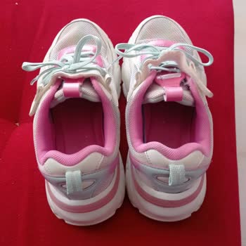 Çocuğumun Ayağını Acıtan Ayakkabı İçin Çözüm Bulamıyoruz