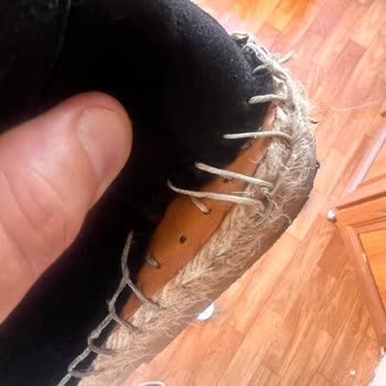 Kuşadası'ndan Alınan Ayakkabının Hatalı Çıkması Ve İade Sürecinde Yaşanan Zorluklar