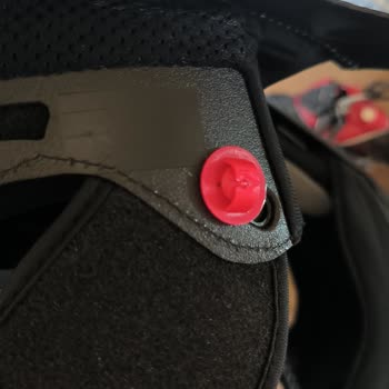 Kask Almak İmkansız: Kusurlu Ürün Ve Bitmeyen Mağduriyet