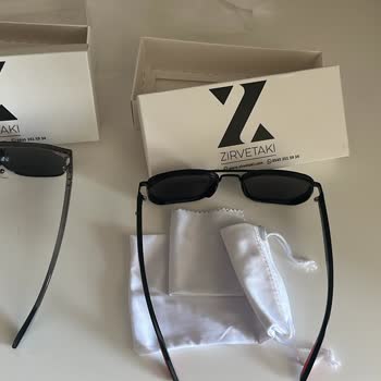 Gözlüklerin Özellikleri Ve Eksik Aksesuar Sorunu Çözülmüyor