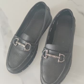 Ayakkabının Boyası Çoraba Geçiyor, Çözüm Yok!