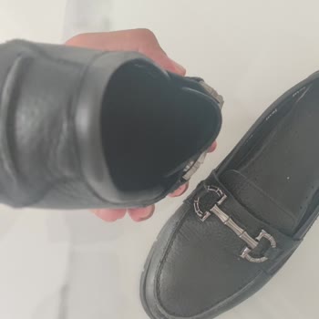 Ayakkabının Boyası Çoraba Geçiyor, Çözüm Yok!