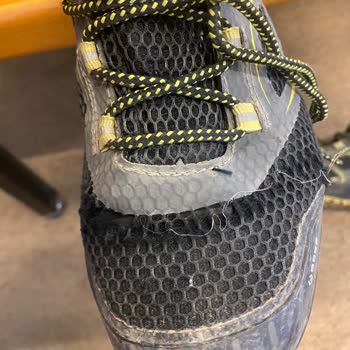 Kısa Sürede Deforme Olan İş Ayakkabısı Ve Yetersiz Müşteri Hizmeti