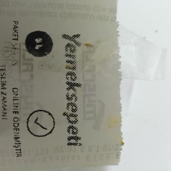 Siparişimde Salatada Böcek Çıktı, Firma Sorunu Normal Karşıladı