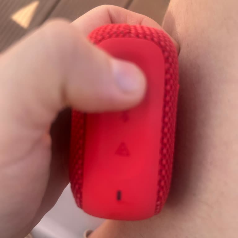 JBL Hoparlörüm Açılmıyor Ve Bağlantı Sorunu Yaşıyorum