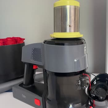 Fakir Marka Dikey Süpürge Haznesi Sürekli Kırılıyor, Çözüm Bulunmuyor