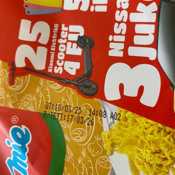 Açık Paket Ve Patlamış Yağlı Noodle Şoku!