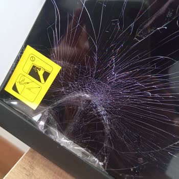 Kırık Televizyonun İadesi Sürecinde Mağduriyet Ve İletişim Sorunu