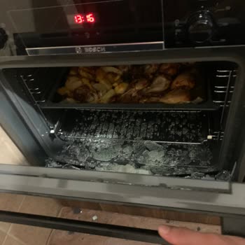 Bosch Fırın Camı Kendi Kendine Patladı, Haksız Ücret Talebiyle Mağdur Edildim
