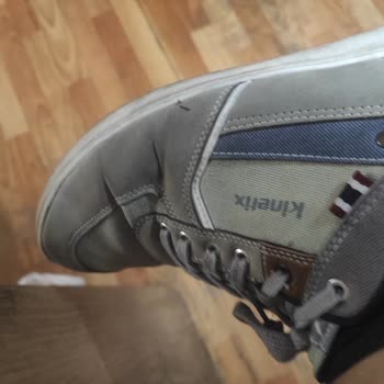Kinetix Ayakkabılarda Sürekli Yanlardan Yırtılma Ve Taban Çökmesi Sorunu